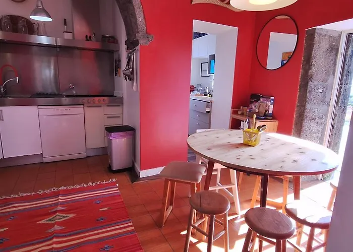 Family - Premium Location Villa *